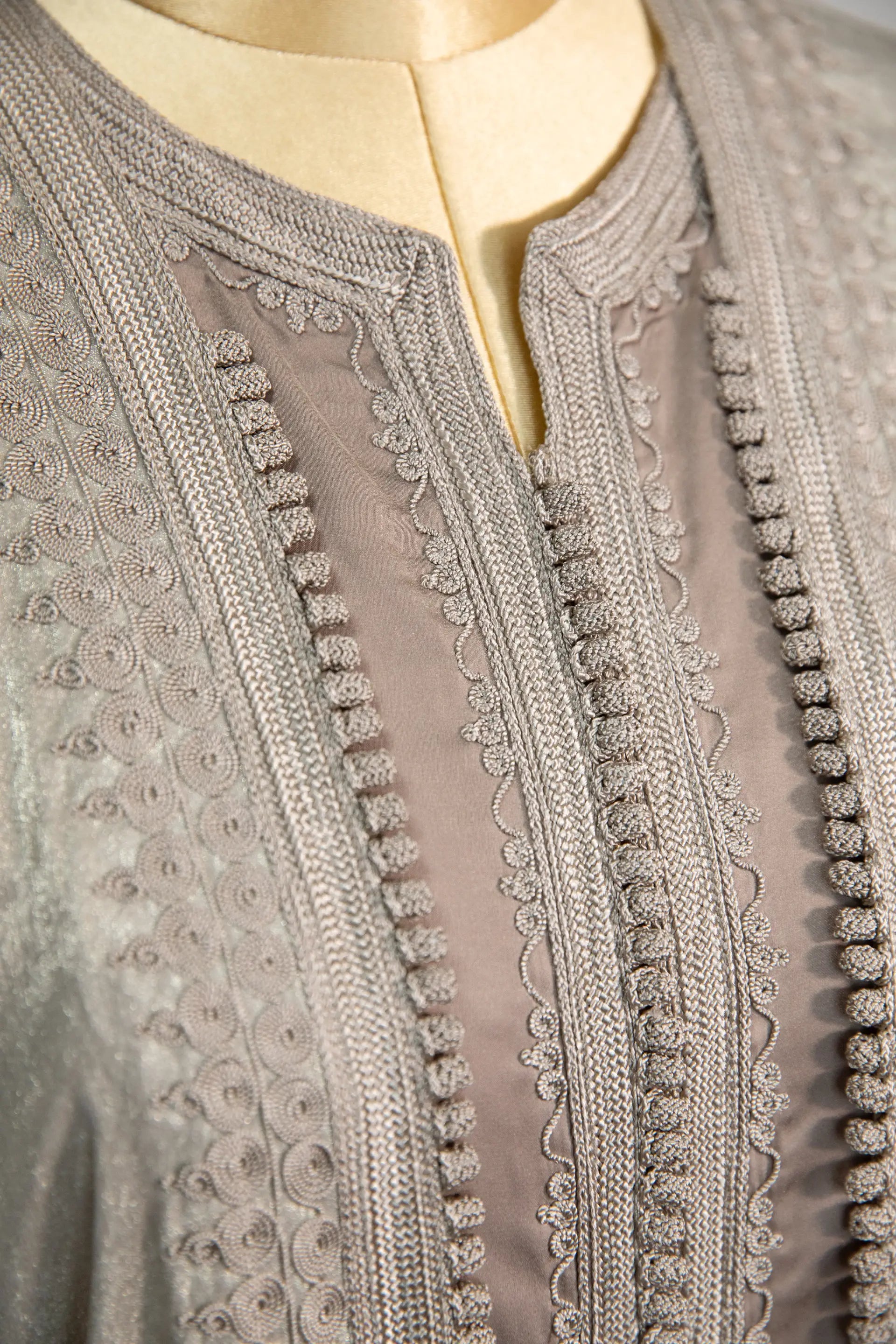 Nélaya Signature Dress — Champagne Gold