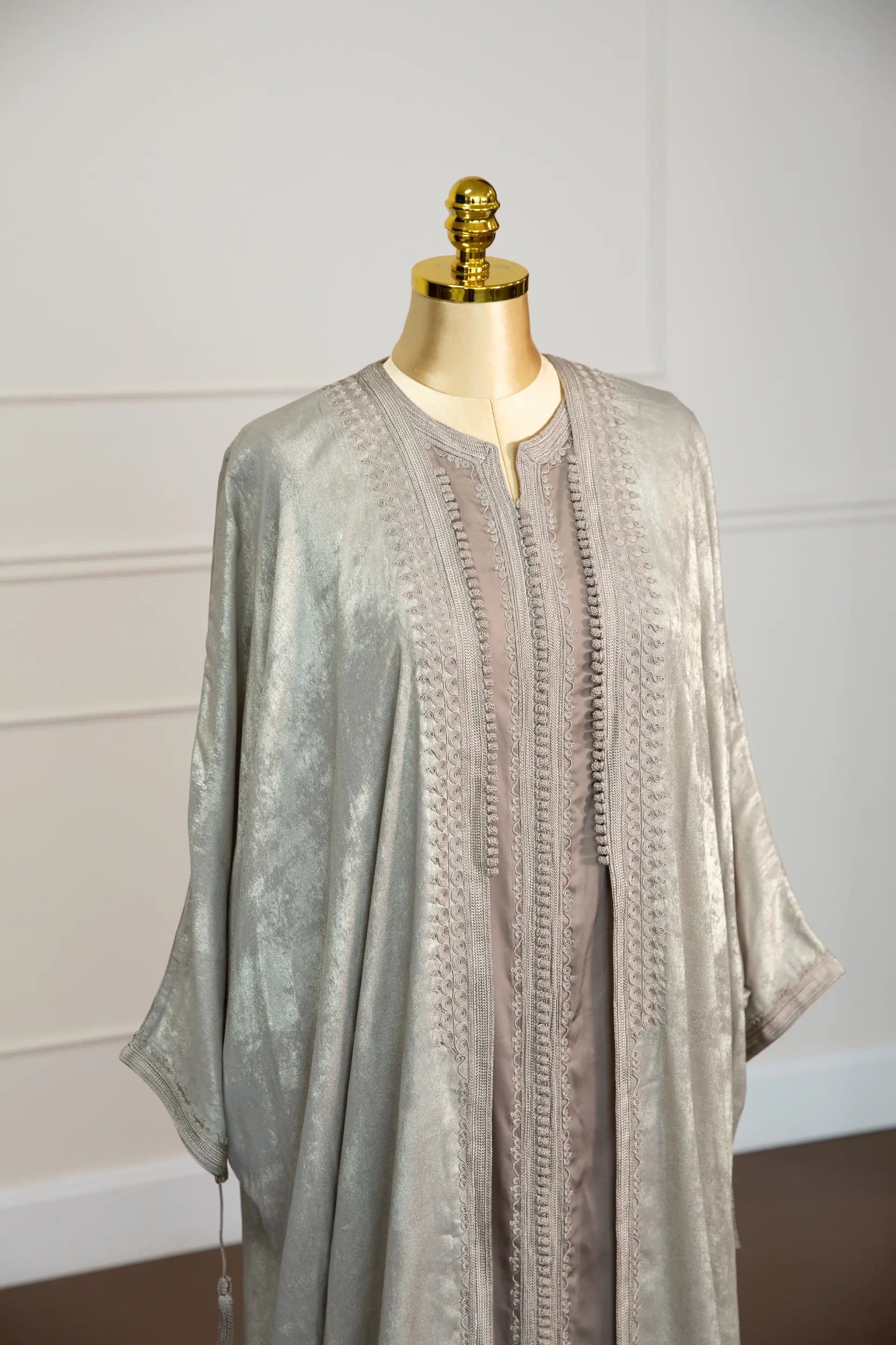 Nélaya Signature Dress — Champagne Gold