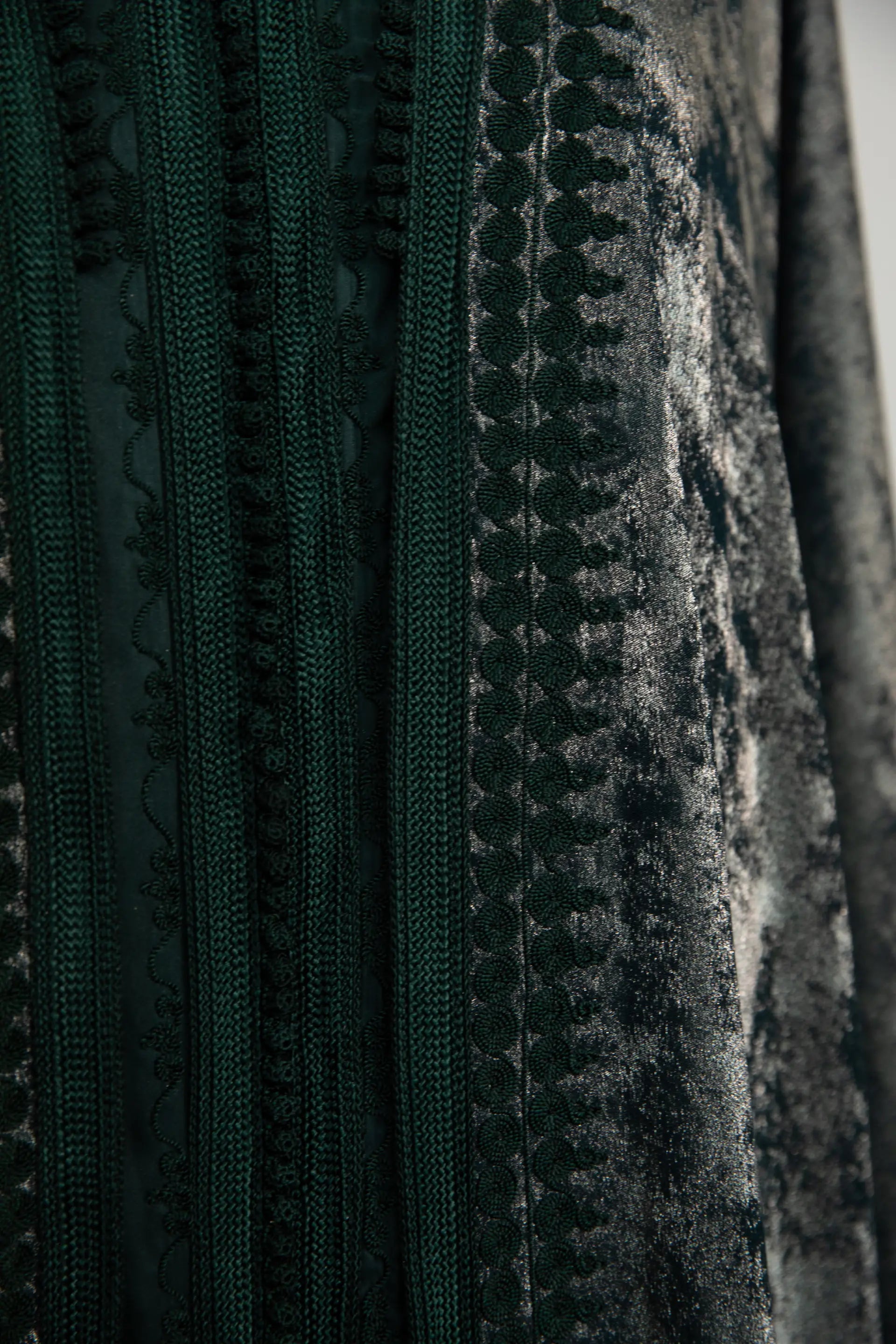 Nélaya Signature Dress - Midnight Green