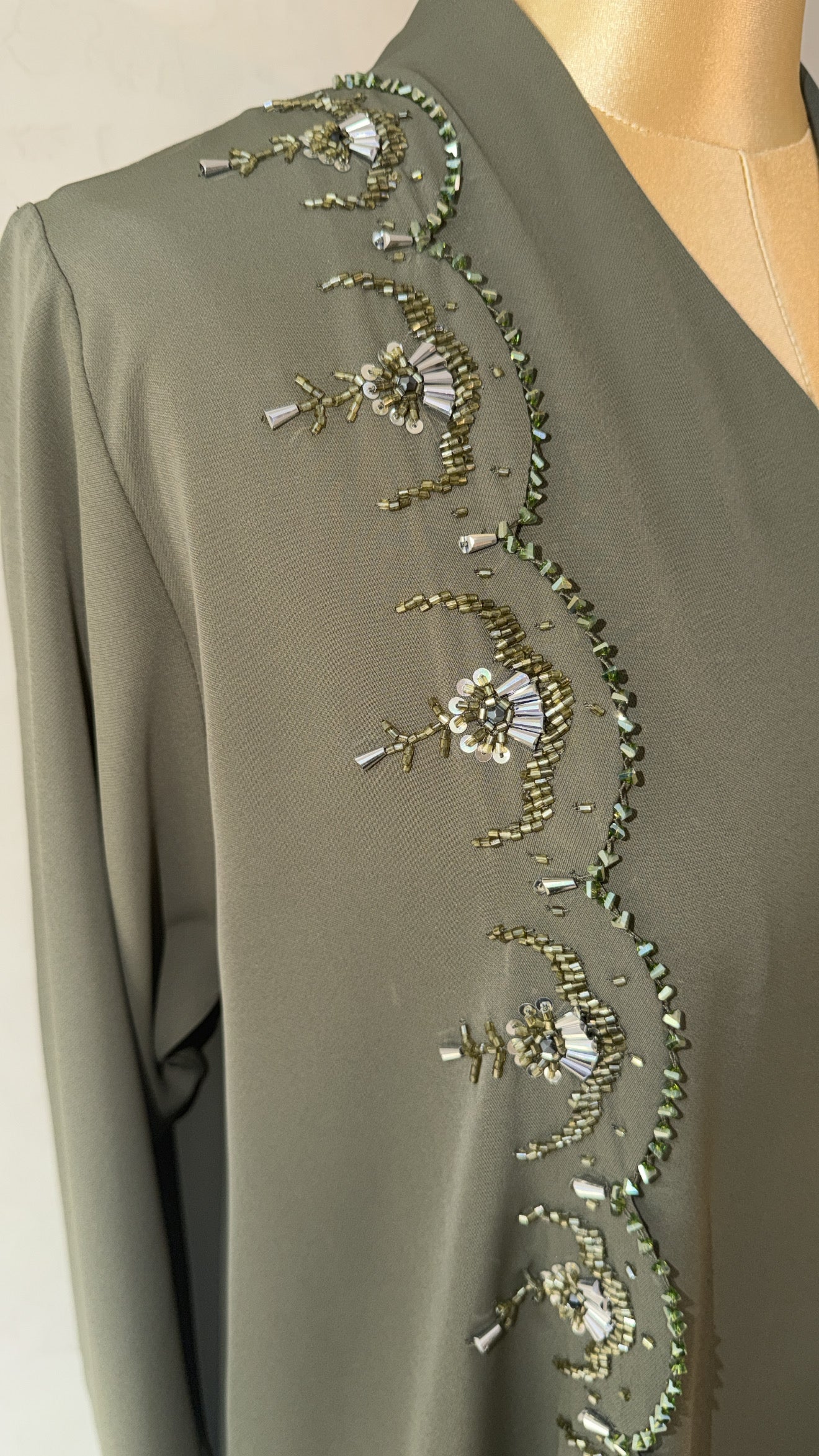 Mira Abaya – Olive Pearl